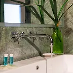 아파트 Iflat Pantheon Elegant 3-bedroom