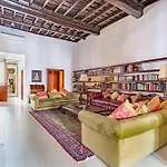 아파트 Iflat Pantheon Elegant 3-bedroom *