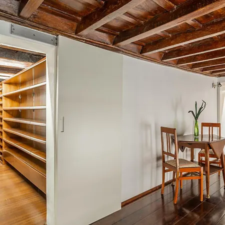 Apartment Iflat Pantheon Elegant 3-bedroom Rome