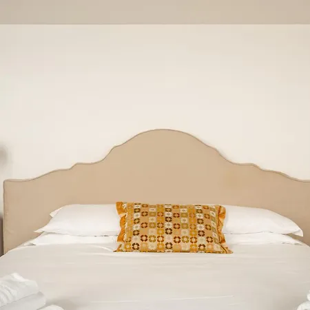 Iflat Pantheon Elegant 3-bedroom Apartmán *