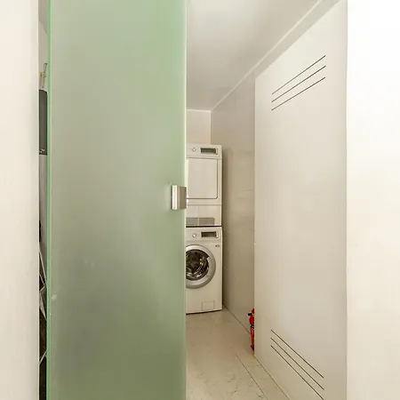 Iflat Pantheon Elegant 3-bedroom Apartment Rome