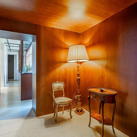 Iflat Pantheon Elegant 3-bedroom Apartmán *