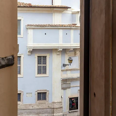 Apartment Iflat Pantheon Elegant 3-bedroom Rome